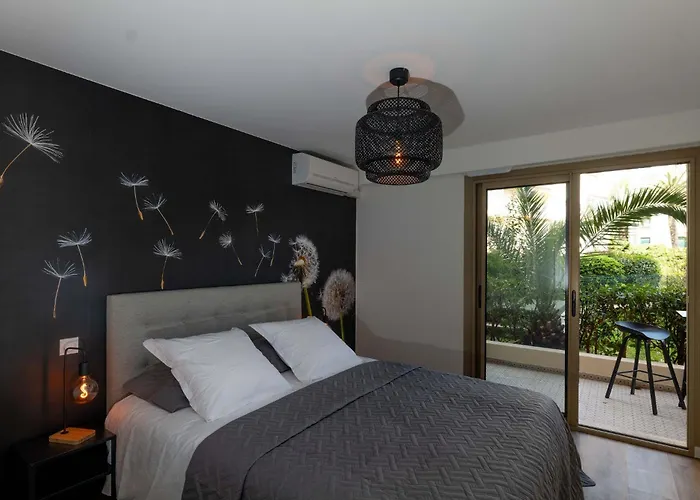 Somptueux 20m Plages Avec Vue Apartmán *